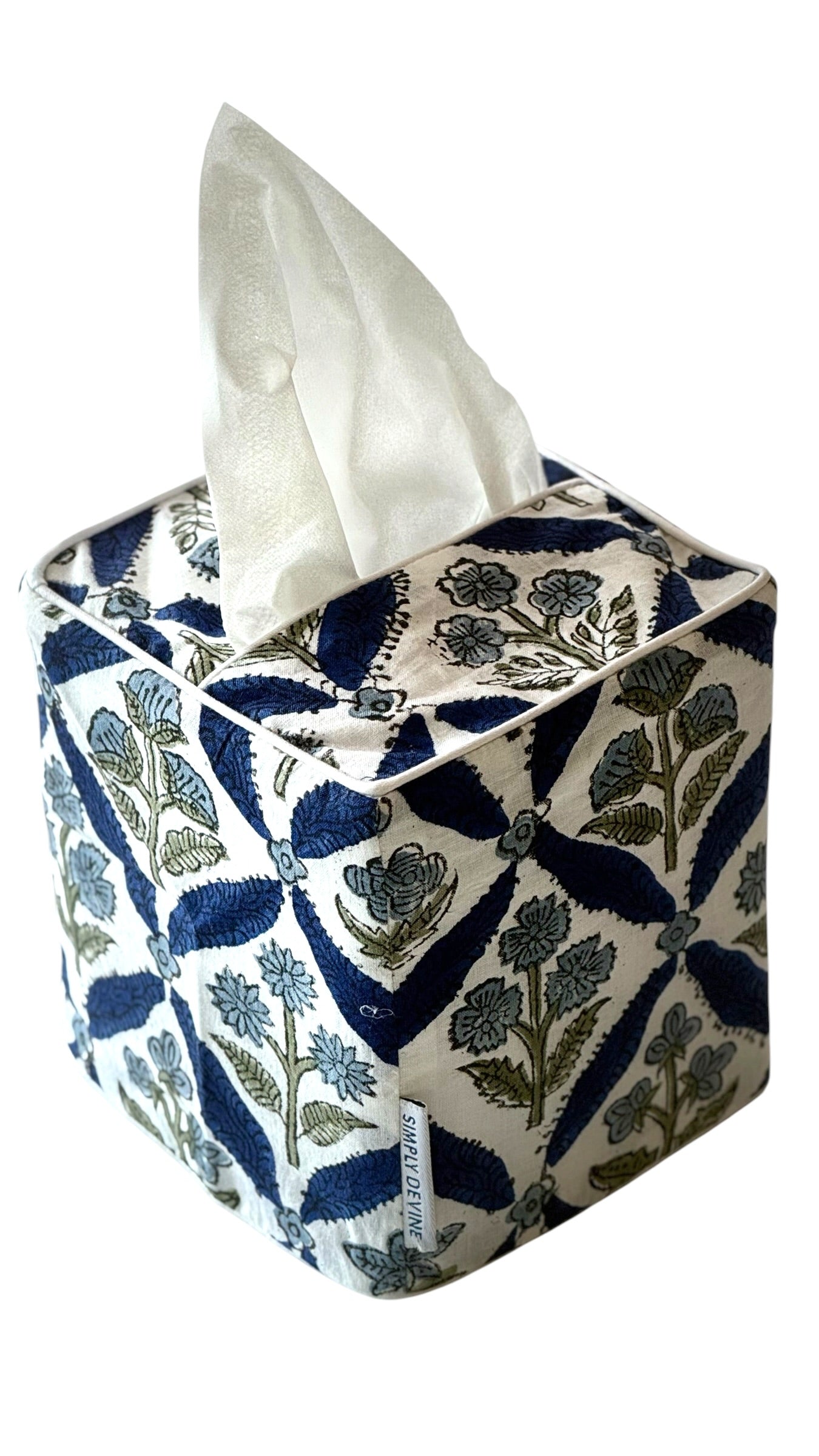 Tissue Box Cover in Vine